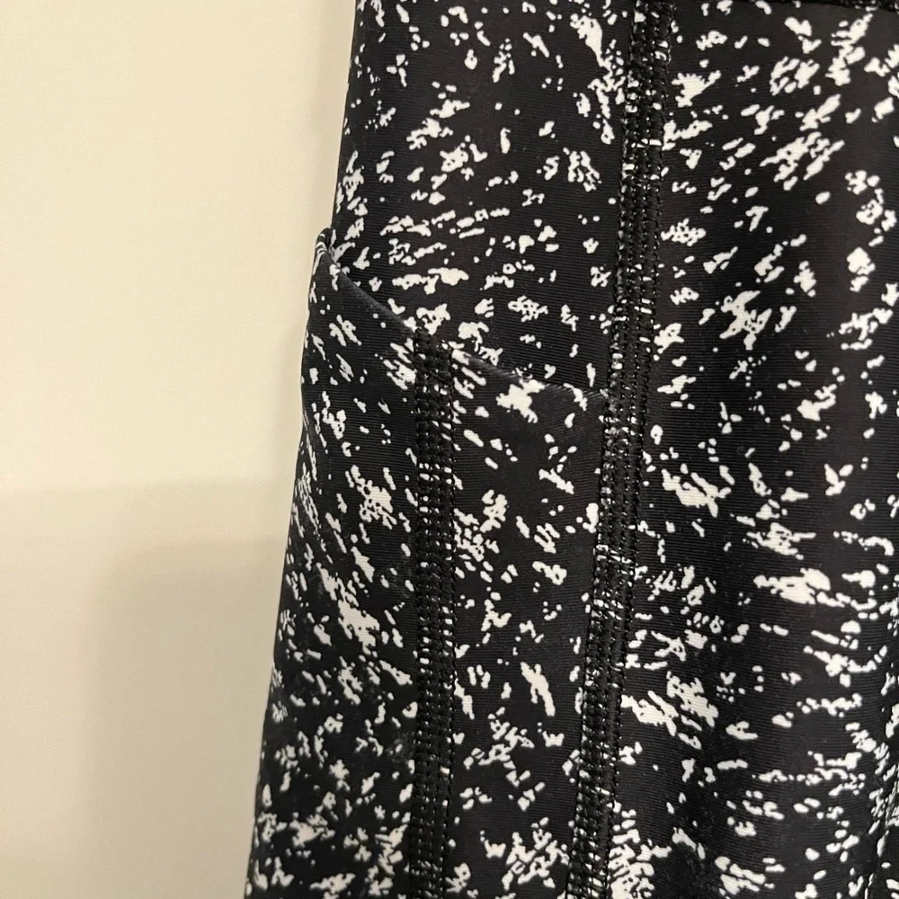 Athleta Ultimate Stash 7/8 Tight Black White Size XXS - Picture 4 of 9